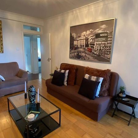 2 Bedroom Flat In Camberwell Green - Central Location With Excellent Connections To Tourist Attractions And Main London Airports 외부 사진